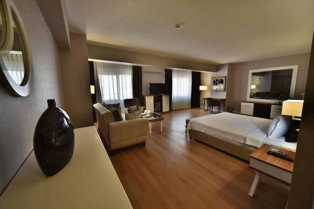North Point Hotel Денизли Екстериор снимка