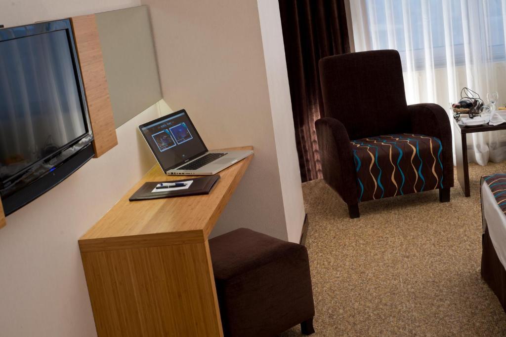 North Point Hotel Денизли Стая снимка
