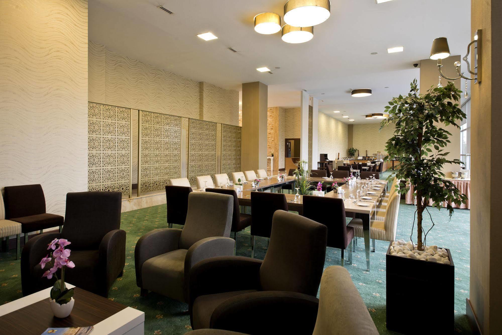 North Point Hotel Денизли Екстериор снимка