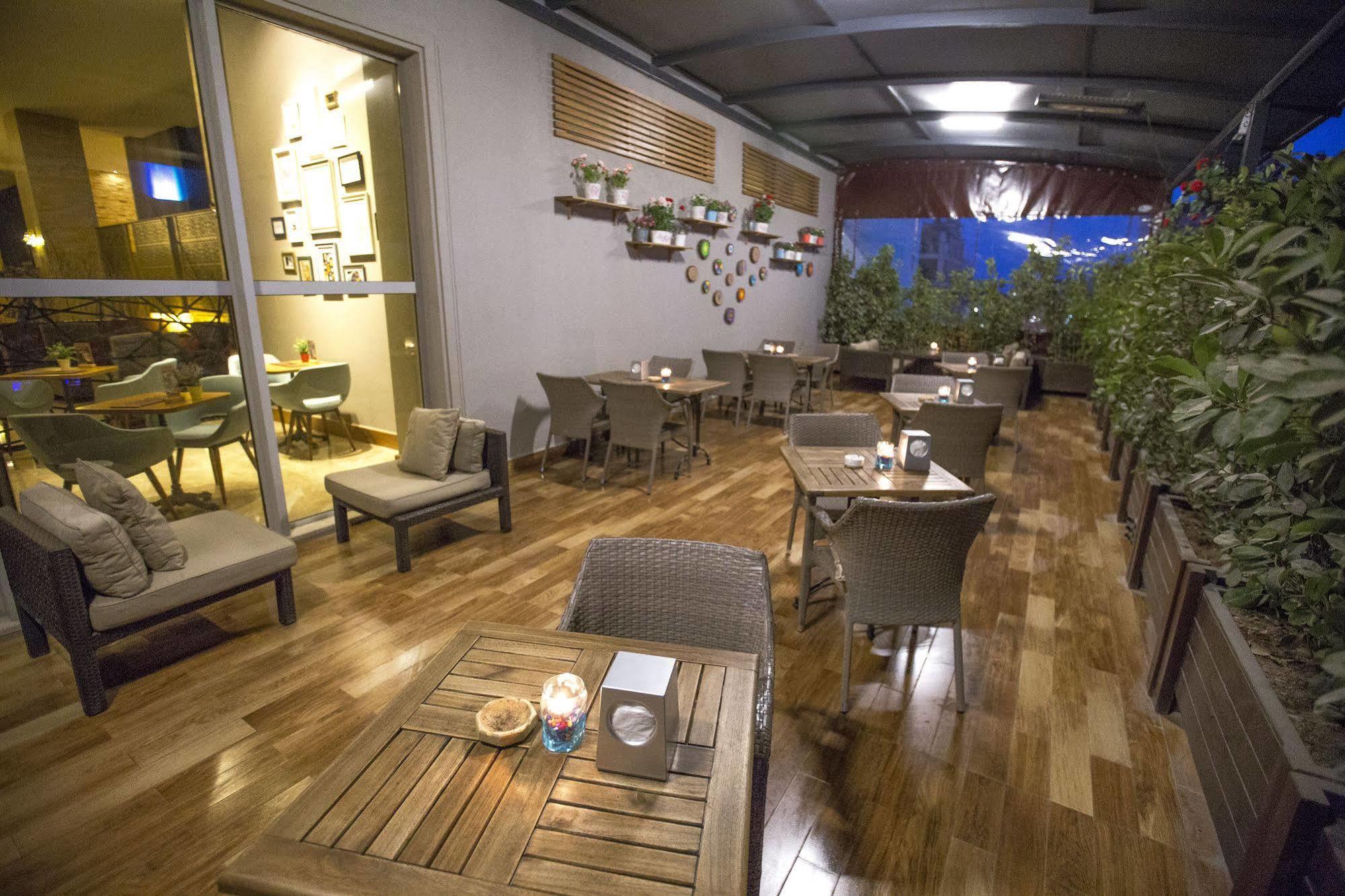 North Point Hotel Денизли Екстериор снимка